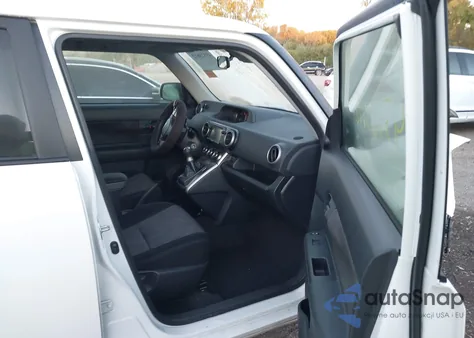 2014 Scion Xb from USA, damaged, VIN JTLZE4FE4EJ049260